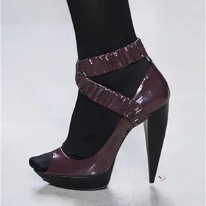 Burberry Prorsum A/W 2008 Patent Crisscross Ankle Heels